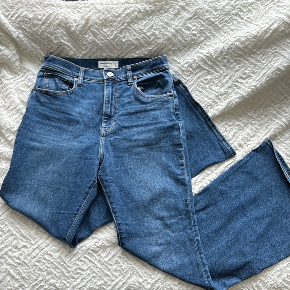 Abercrombie | Size 29S | Fit and Flare Ultra High Rise Jeans Color "Dark"